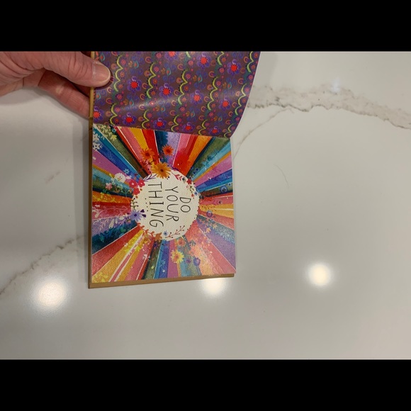 NEW Happy Book with a wonderful message each page - Picture 6 of 12